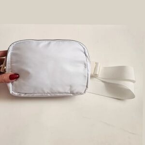 Beltbag, funnypack,  smilebag